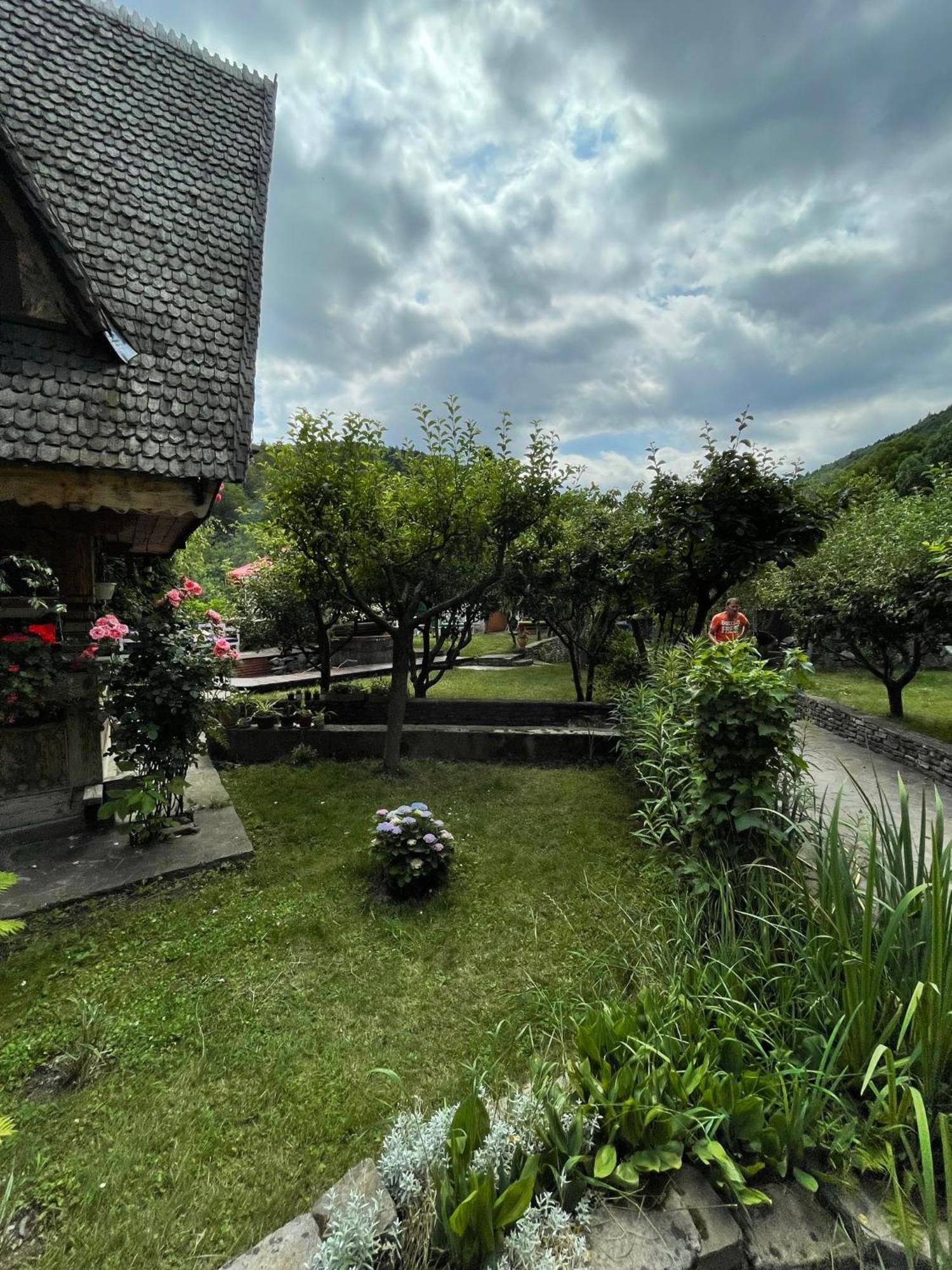 Suita Pin - Catun Sinaia Exterior photo